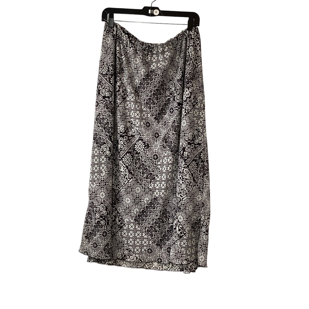 Dressbarn Skirt Black & White Geometric Design Size 18W